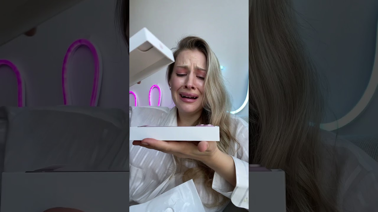 Купила розовый 15-ый айфон 📲 на Бабушкину пензию