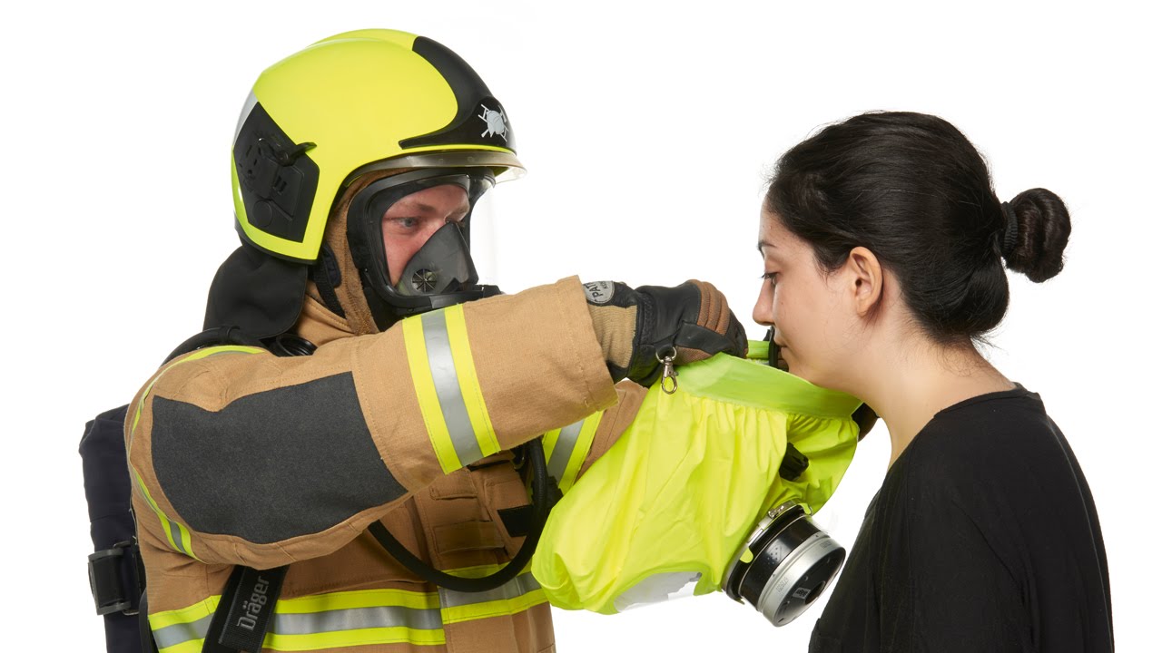 Dräger PARAT 5550 Brandfluchthaube - Anwendung und Fremdrettung