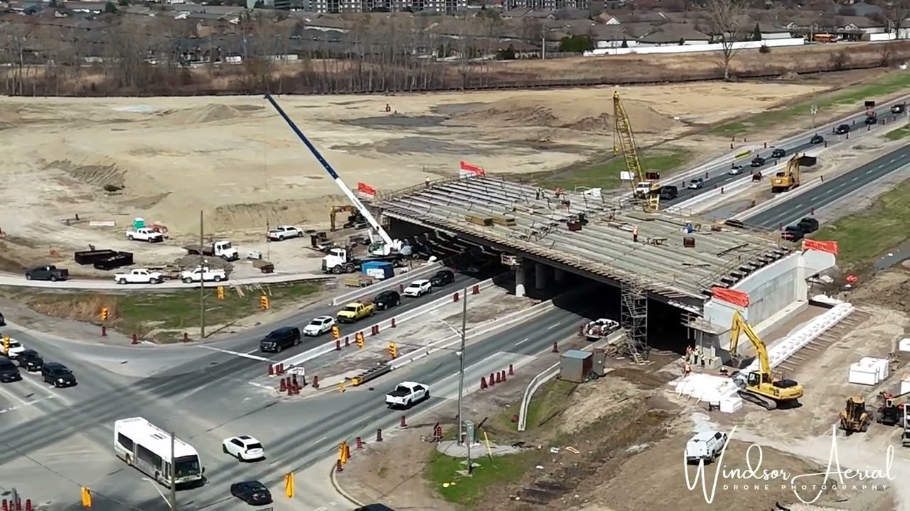 BANWELL ROAD AND EC ROW EXPRESSWAY OVERPASS ROAD CONSTRUCTION PROJECT WINDSOR ONTARIO GIP PAVING