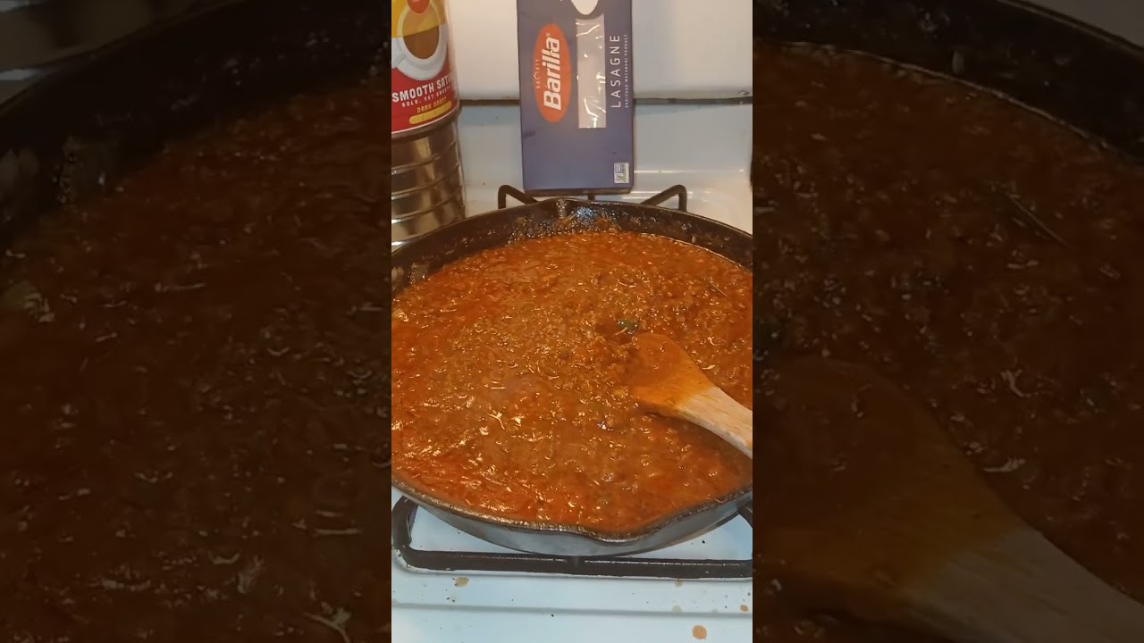 Homemade From Scratch Lasagna with Ricotta Cheese | Easy meals | Delicious | RicottaCjeese Sauce 