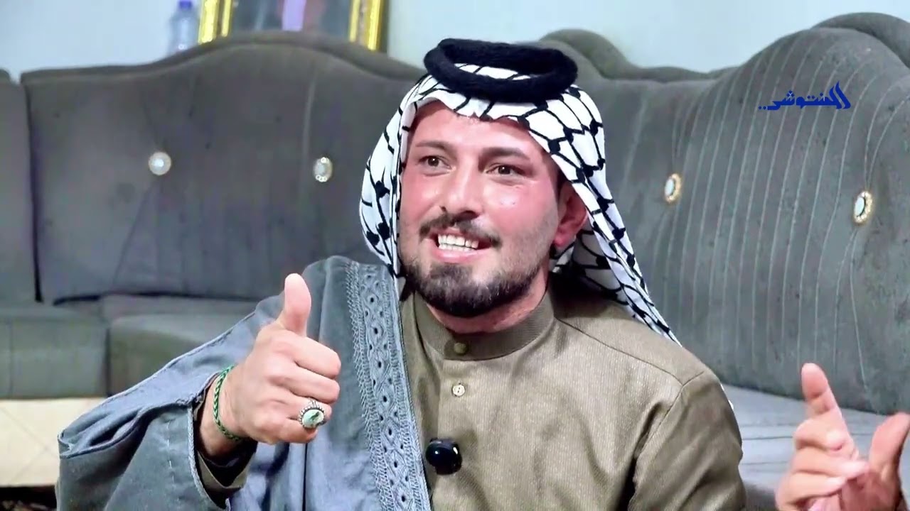 الحاج رياض الطوال يهدي خاجيتة للشاعر ابو شمس من بغداد