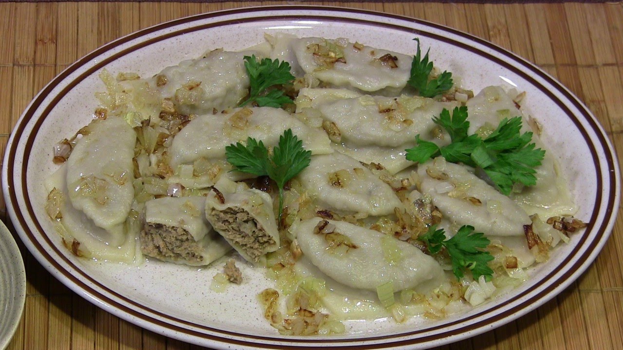 Pierogi z mięsem - przepis na farsz i ciasto