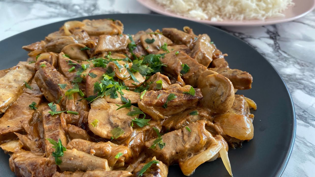 Émincé de boeuf à la sauce champignons  🍄 🍄/شرائح لحم بقري مع  مشروم صوص