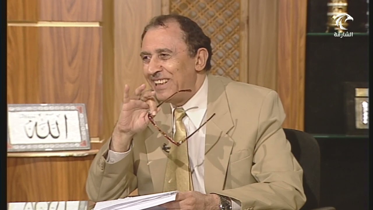 الفرق بين { الْمُصَّدِّقِينَ وَالْمُصَّدِّقَاتِ } و { الْمُتَصَدِّقِينَ وَالْمُتَصَدِّقَاتِ }