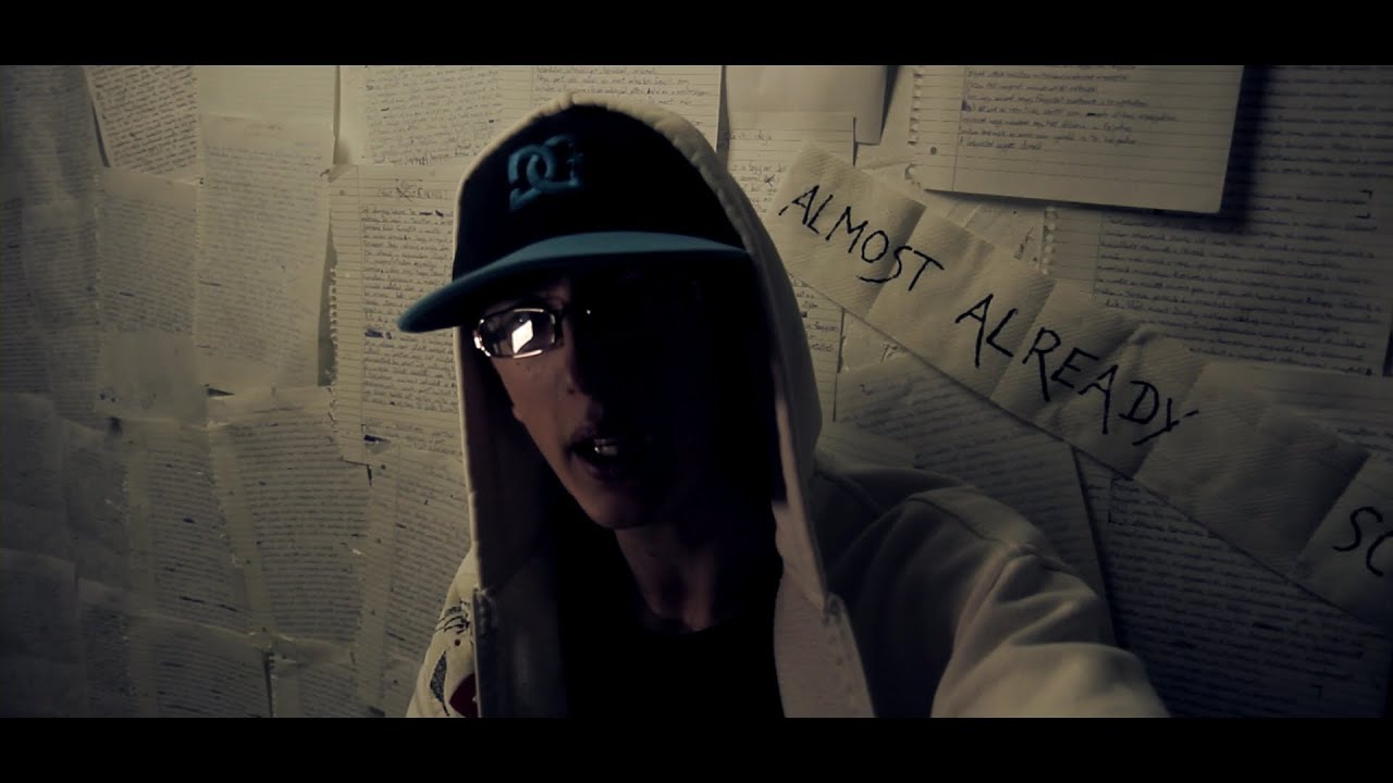 MC BLACK - MINT EGY KÁRTYAVÁR [ OFFICIAL MUSIC VIDEO ]