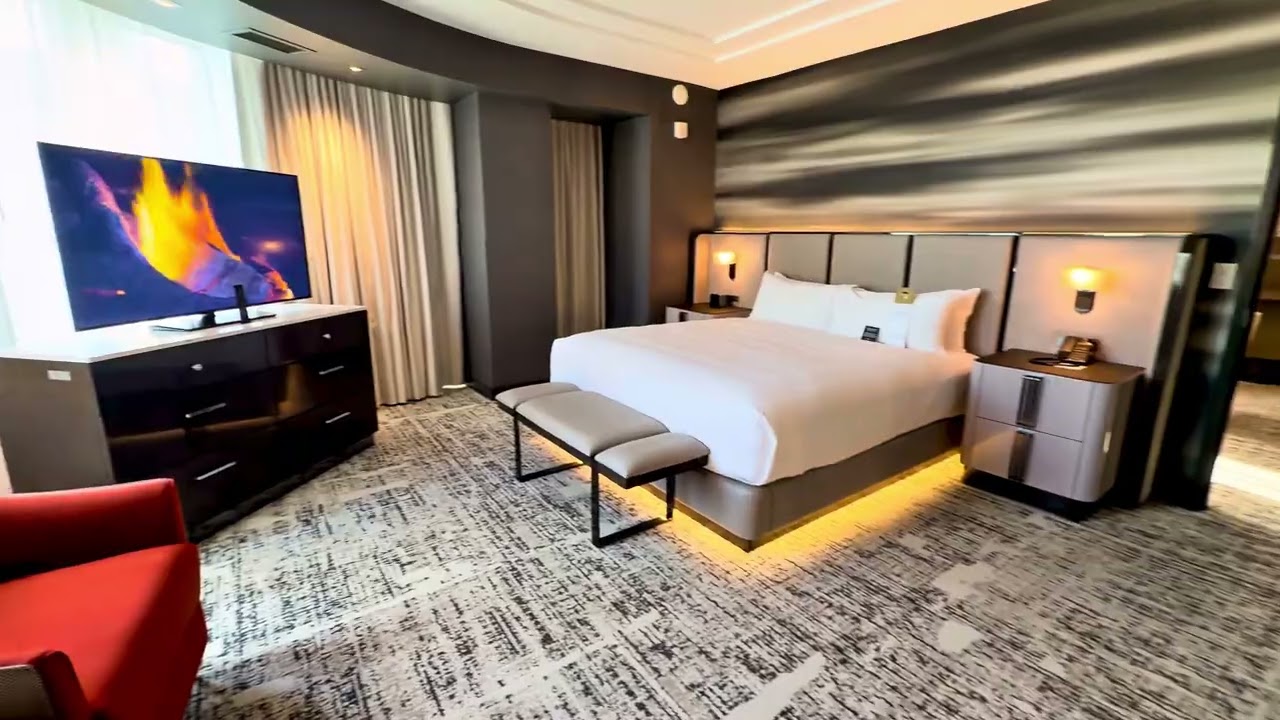MGM Grand Detroit Luxury Corner Suite Room Tour 2026