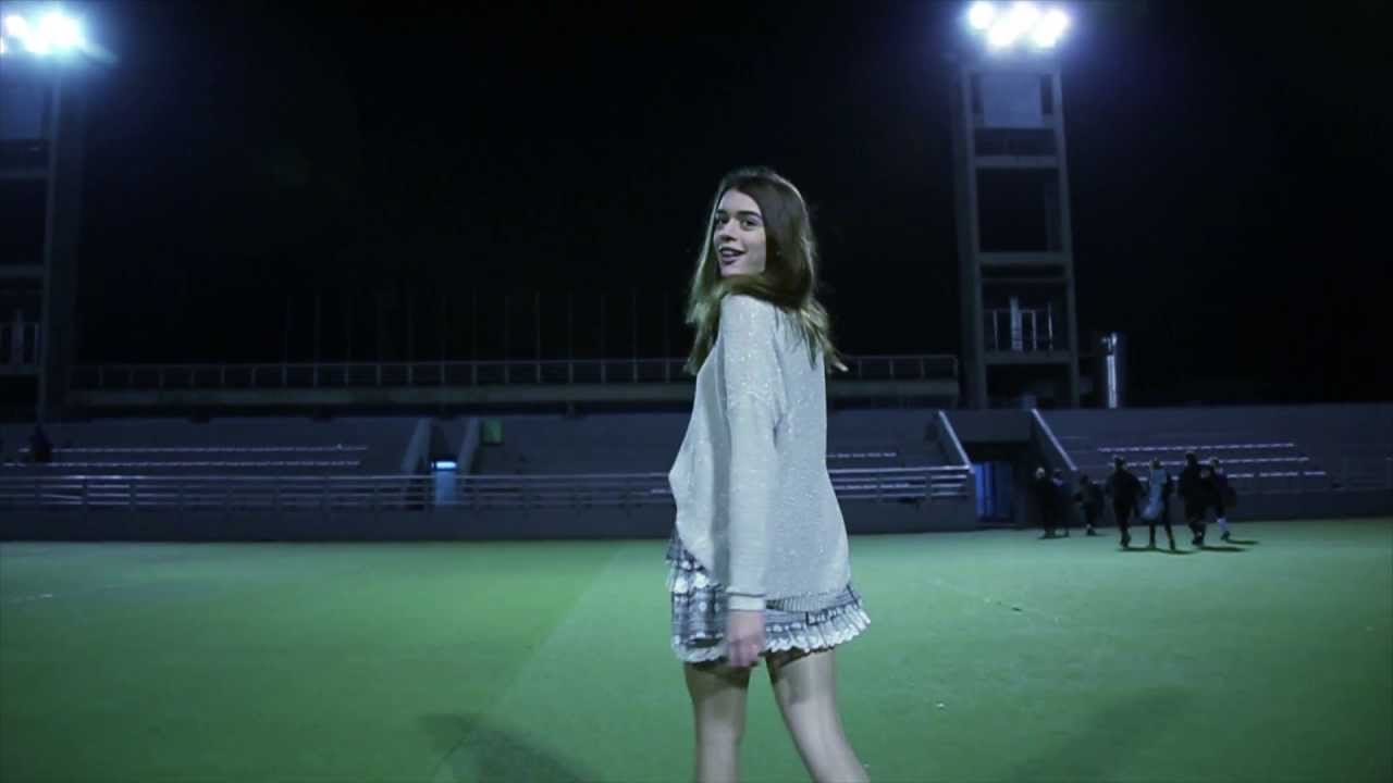 Video de 15 de Cami - Hit The Lights (Selena Gomez)