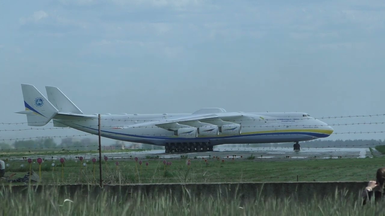 Antonov 225 Мрія in Gostomel airport ✈ #aviation #planespotting #antonov #spotting #planespotter