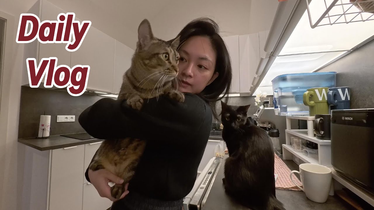 Daily Vlog | 吃飯通勤最適合看｜德國慢生活：第一次的小聊天、德國保健品分享、近視雷射修復過程