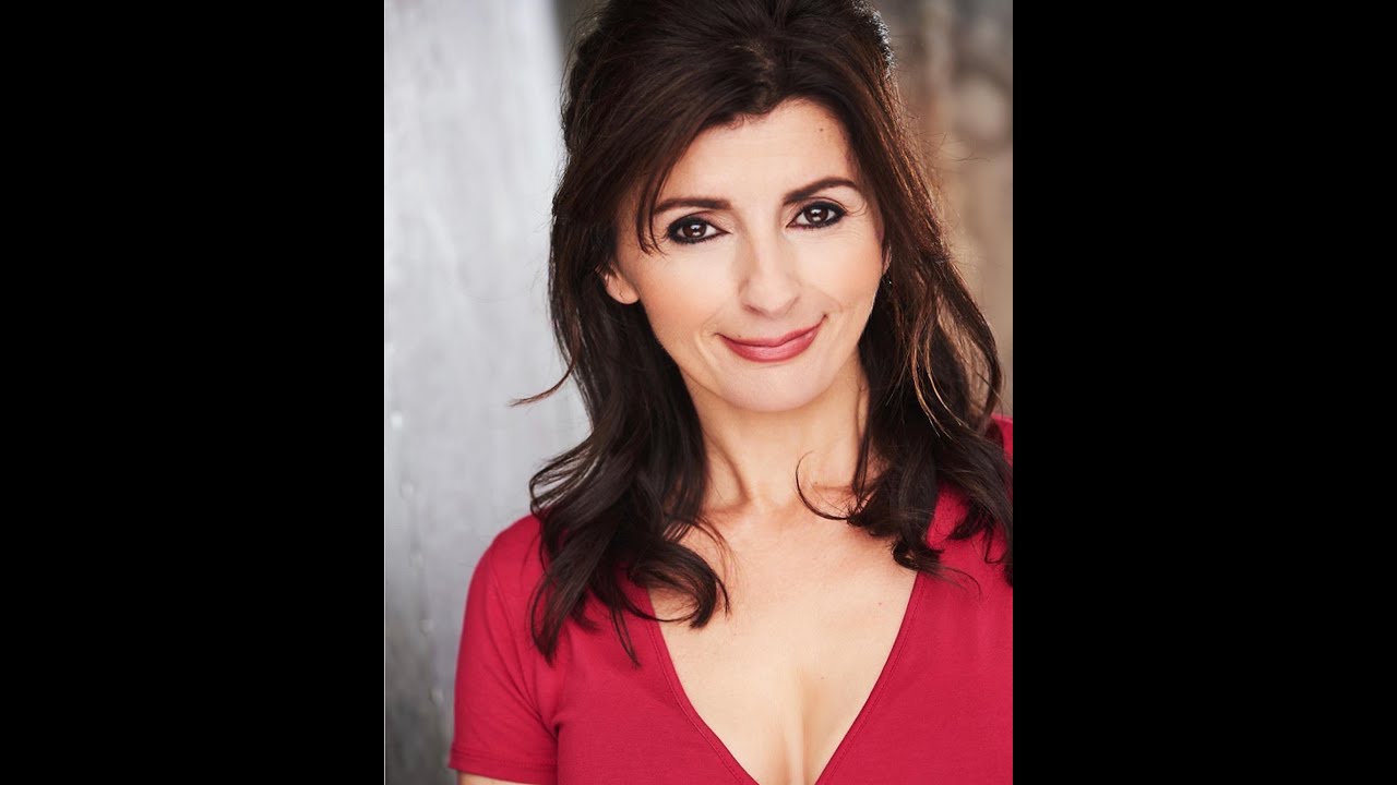 Chat Box with Sam with guest  💫 Francesca DeLuca  ~ Actress 🎞️ S2 E3 🎙️🖤🎙️