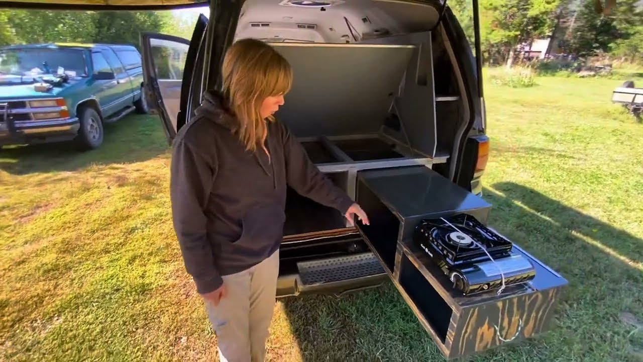 Delica L400 van tour - getting ready for an overland adventure!
