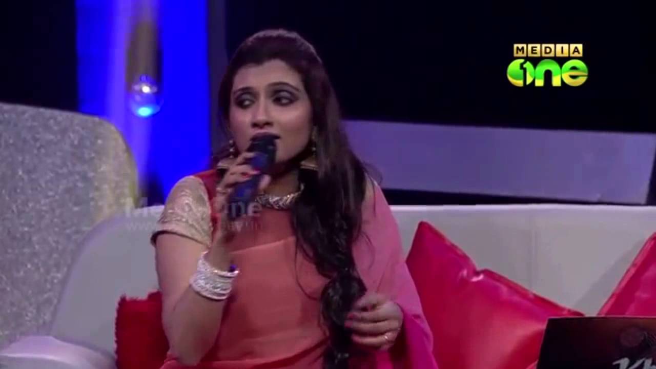 Chupkay Chupkay Raat Din Aansoo Bahana Yaad Hai &ndash; Manjari Manjari - Courtesy MediaOne