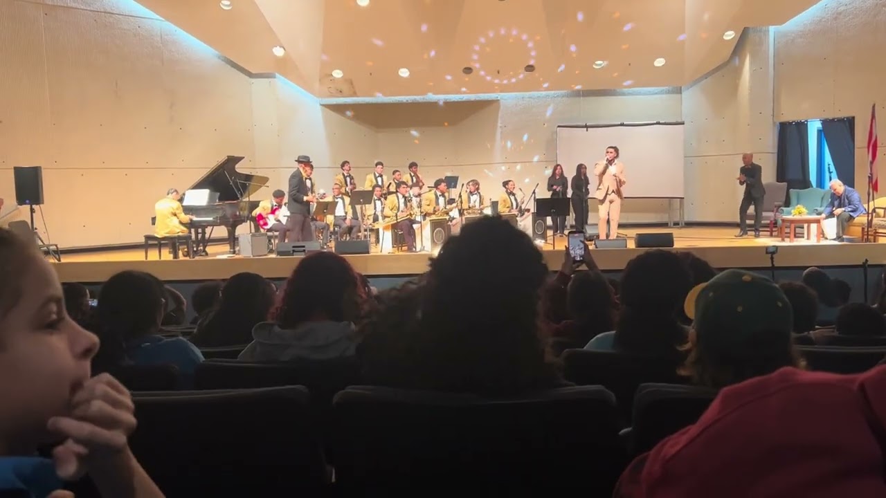 El dance band de la libre de musica haciendo homenaje a el gran Richie Ray y Bobby Cruz