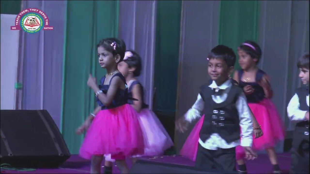 GOMBE HELUTATITE & APPU DANCE BY LKG SUN CLASS  SRN MEHTA STATE SCHOOL