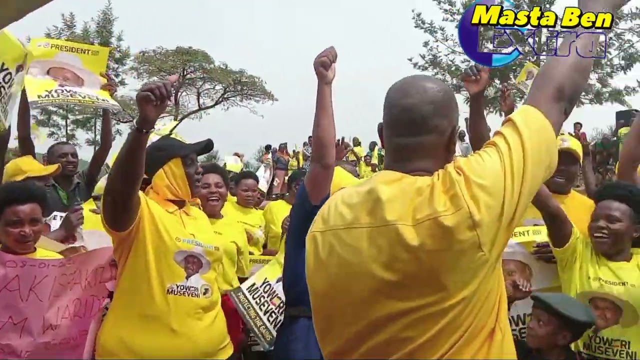 ARCC MBARARA CITY MR KATWIRE POLLY IN RWAKISHAKIZI WARD MBARARA SOUTH CAMPAIGNING FOR HE M7