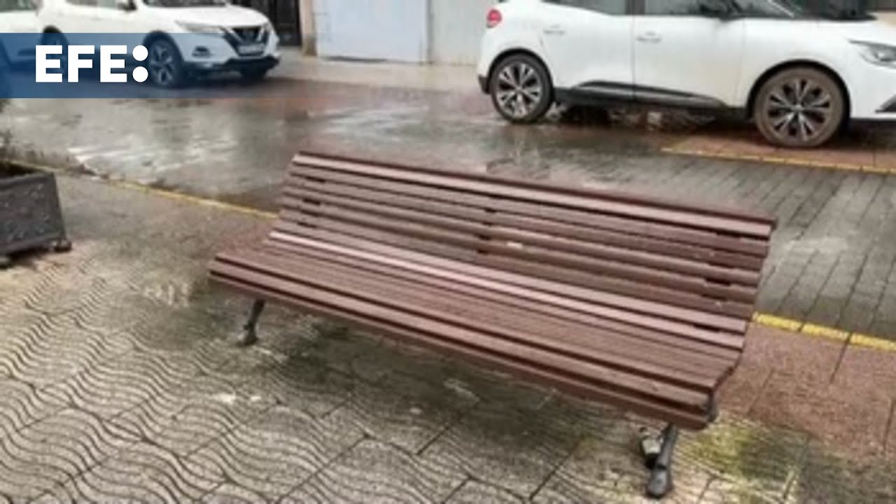 Un hombre mata a puñaladas y en plena calle a su pareja en Langreo (Asturias)