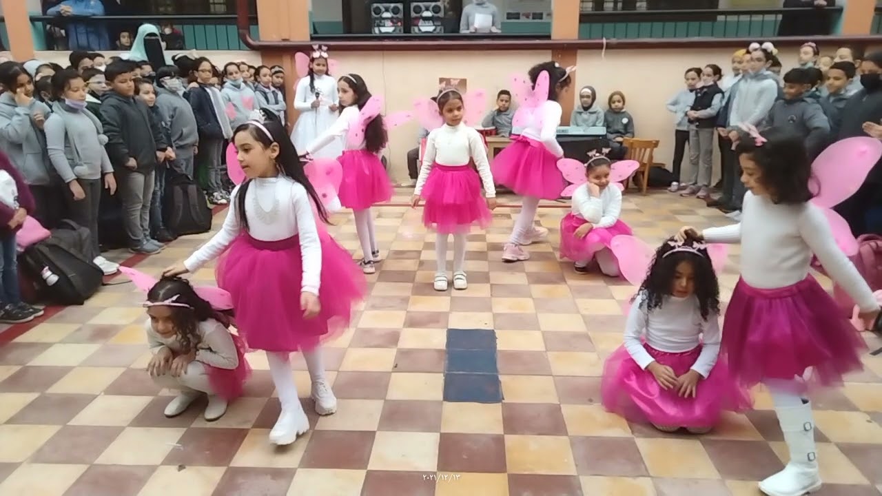 استعراض يلا نحلم