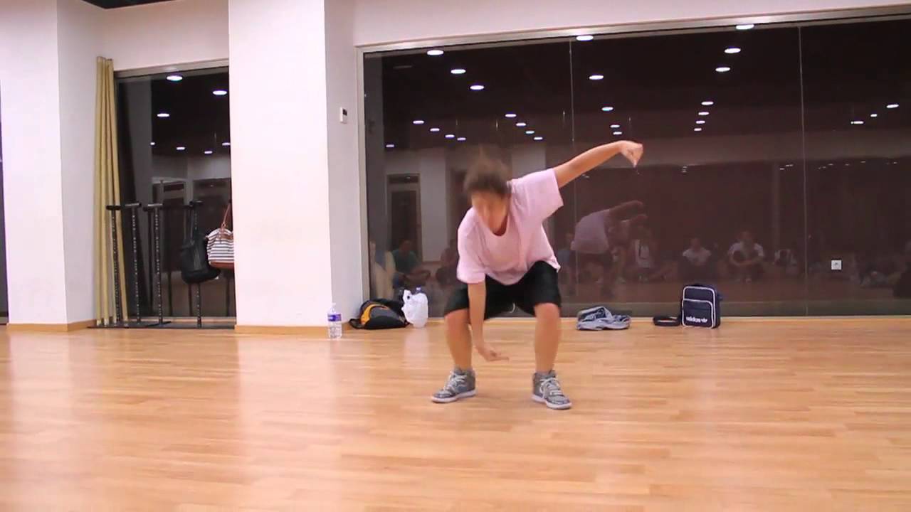 DANCE CENTER VALENCIA URBAN SUMMER CON MARIO Y CRISTIAN D'BLOCK Y CRISTINA BURGOS