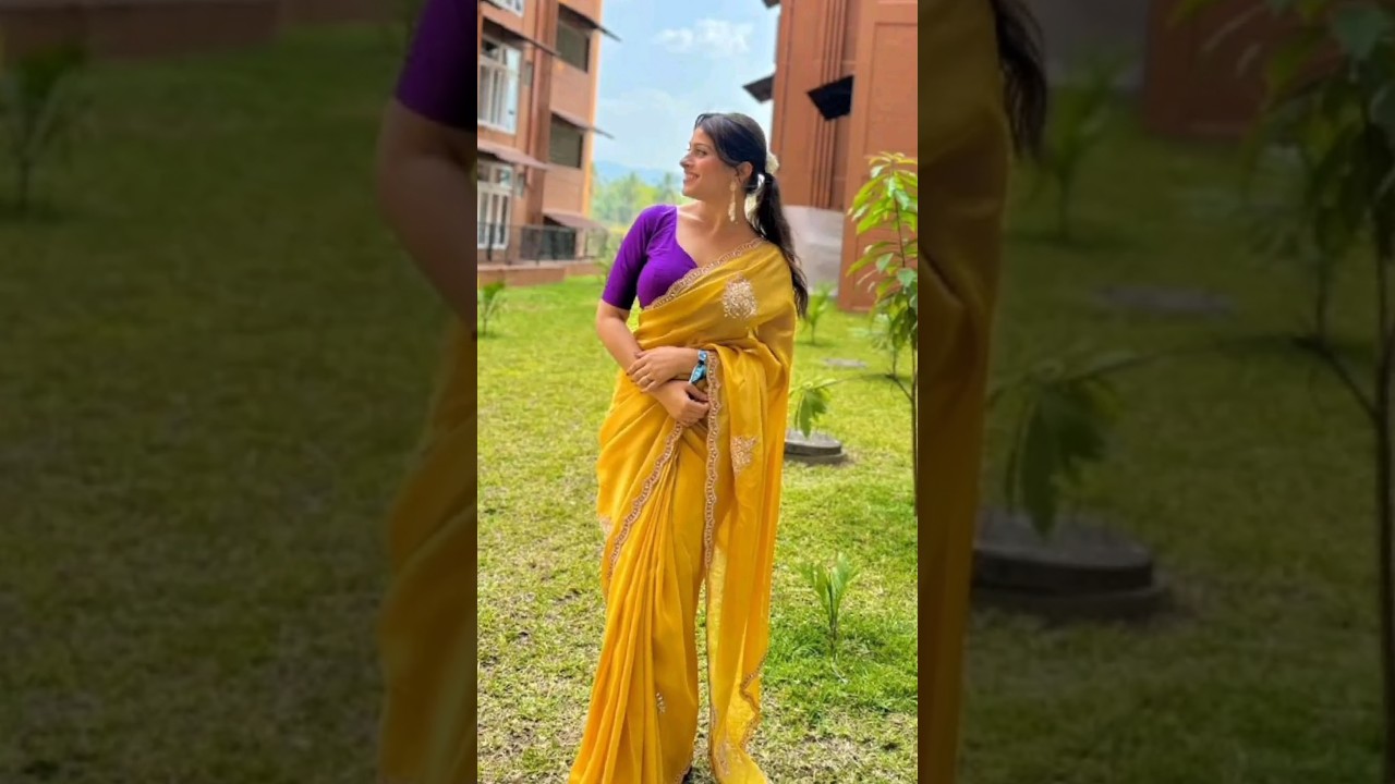 #shorts &hearts;️&hearts;️ Yellow Saree With Contrast Blouse &hearts;️&hearts;️#shorts #viral #shivanjana #fashion #trending