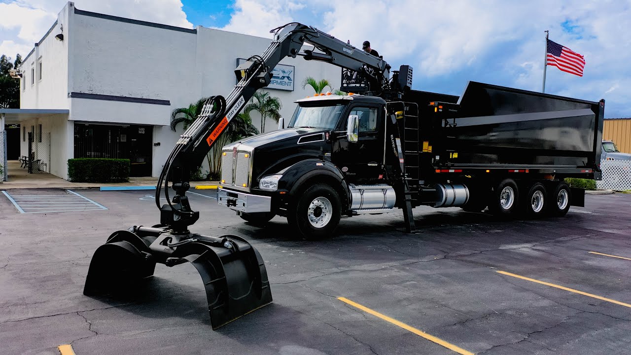 NEW 2022 Kenworth T880 Rotobec Grapple Truck in Action!