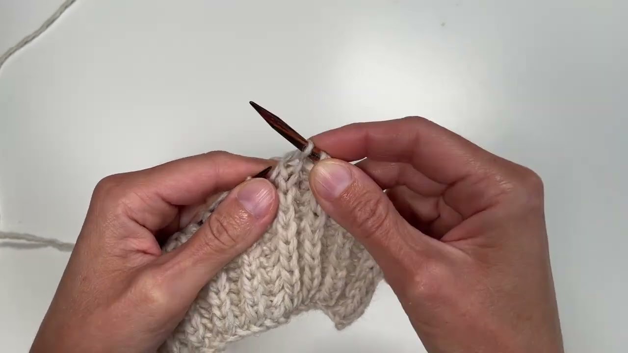 Brioche knitting: sl1yo & brk. Patentstickning: L1omsl & prm