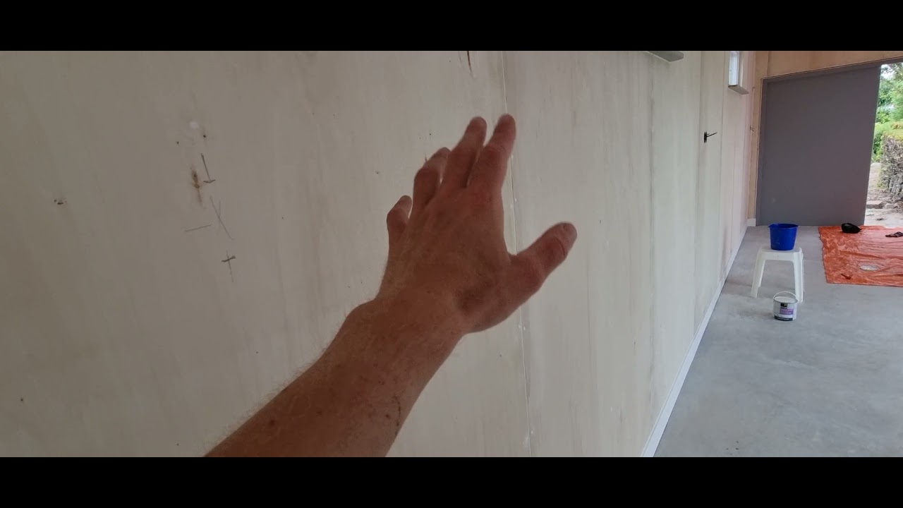 Beste Verf voor Multiplex, Spaanplaat en OSB Test [Kan Muurverf Op Hout?]