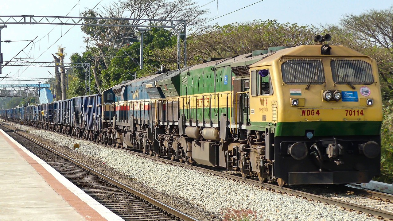 GREEN WDG 4 and AIRAVAT WDG 4 Multiple Unit meets WAP 7 !! Indian Railways