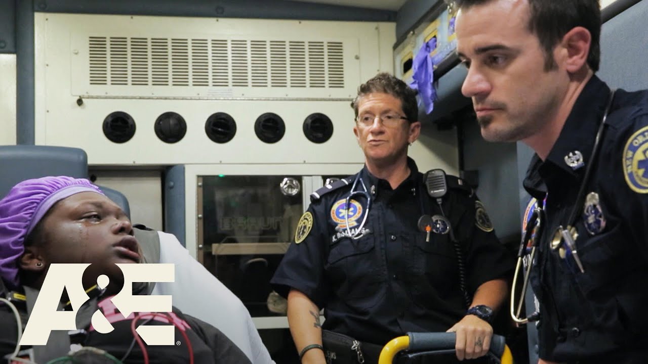 Nightwatch: Dan Cares for a Patient Grieving Her Mom (S2 Flashback) | A&E