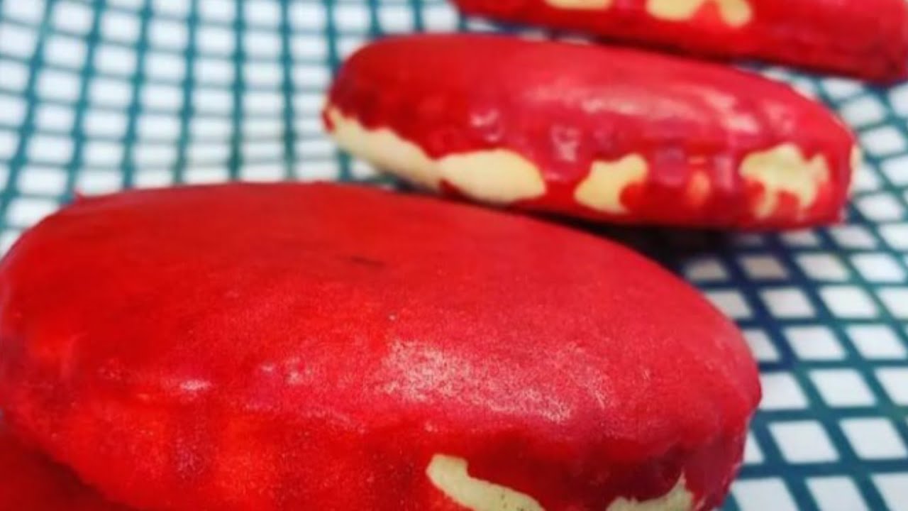 Rreze Dielli - Gurabije të kuqe, kulaçi 5 lekësh i nostalgjisë nga zonja Albana