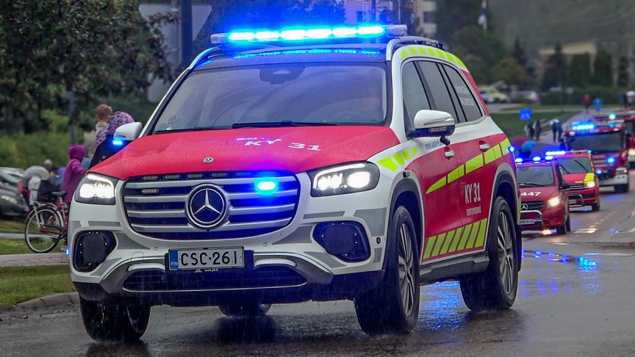 [INSANELY LOUD!] *EPIC* Fire Truck Parade in Finland – 35+ Units With Lights & Sirens!