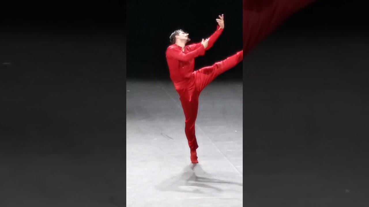 Конёк-горбунок. Премьера. Царь - С. Чудин. Царь-девица - Ярославна Куприна. Иван - Артём Овчаренко