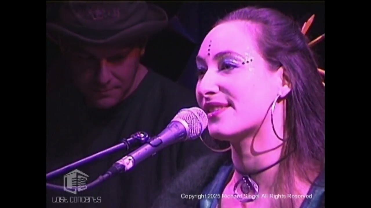 Rachael Sage sings 'Seraphim Smile' live at Joe's Pub NYC for Onlinetv by Rick Siegel