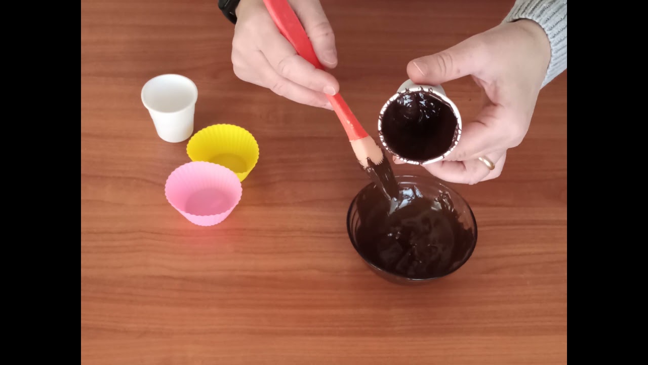 Bicchierini o pirottini di cioccolato da farcire a piacere #giallozafferano