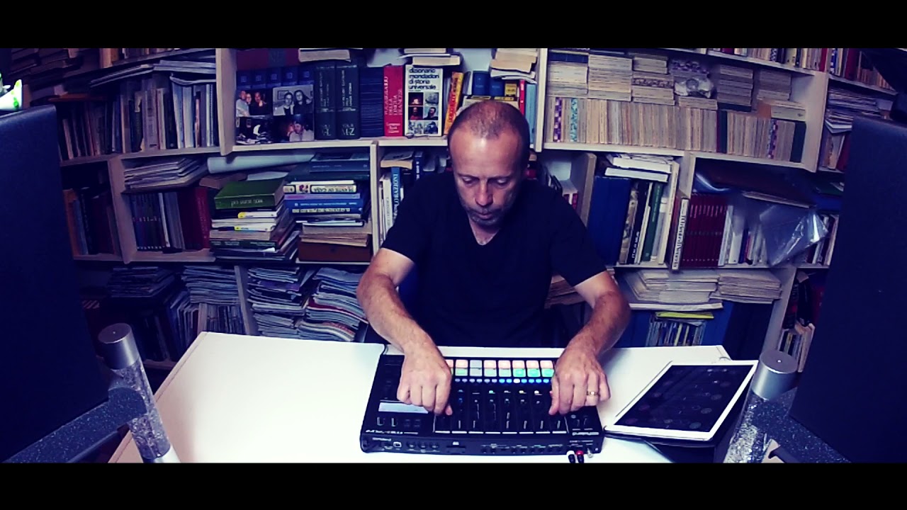 dub techno track live #mc707 (Callisto)