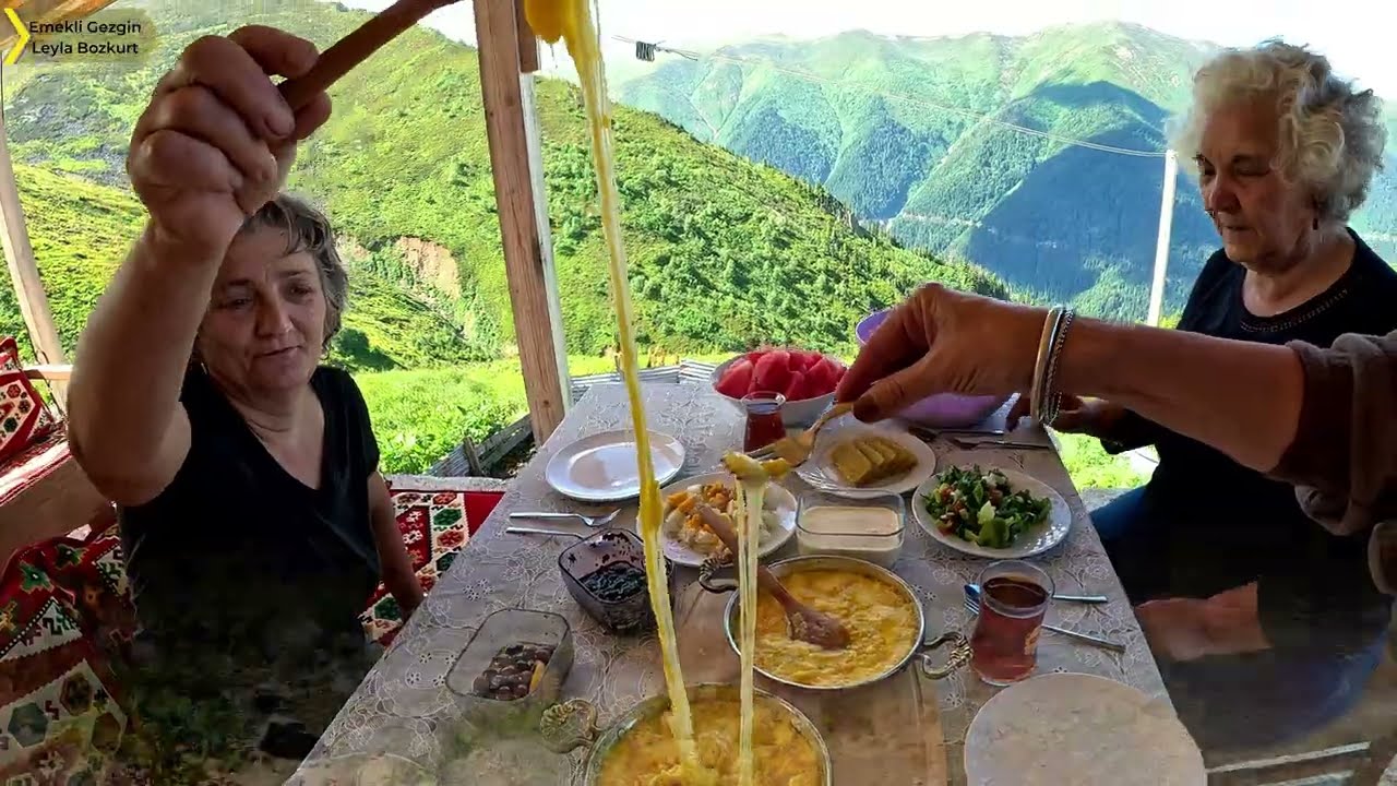 KARADENİZ YAYLALARINDA DOLAŞIP BULUTLARIN ÜZERİNDE DURUYORUZ | EN GÜZEL YAYLA MANZARALARI