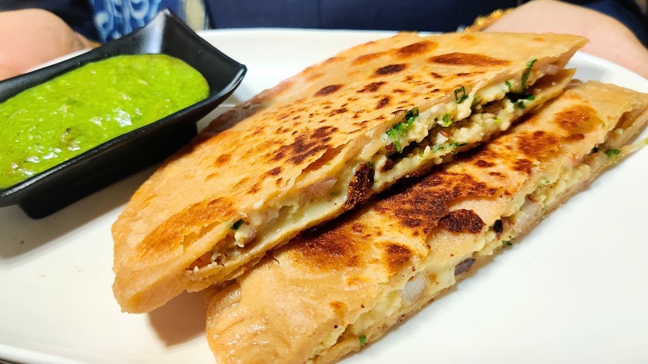 जब घर में कुछ न हो तो बनाएं 5 मिनट में नया नाश्ता | Paneer Cheese Stuffed Paratha | Vijay Haldiya