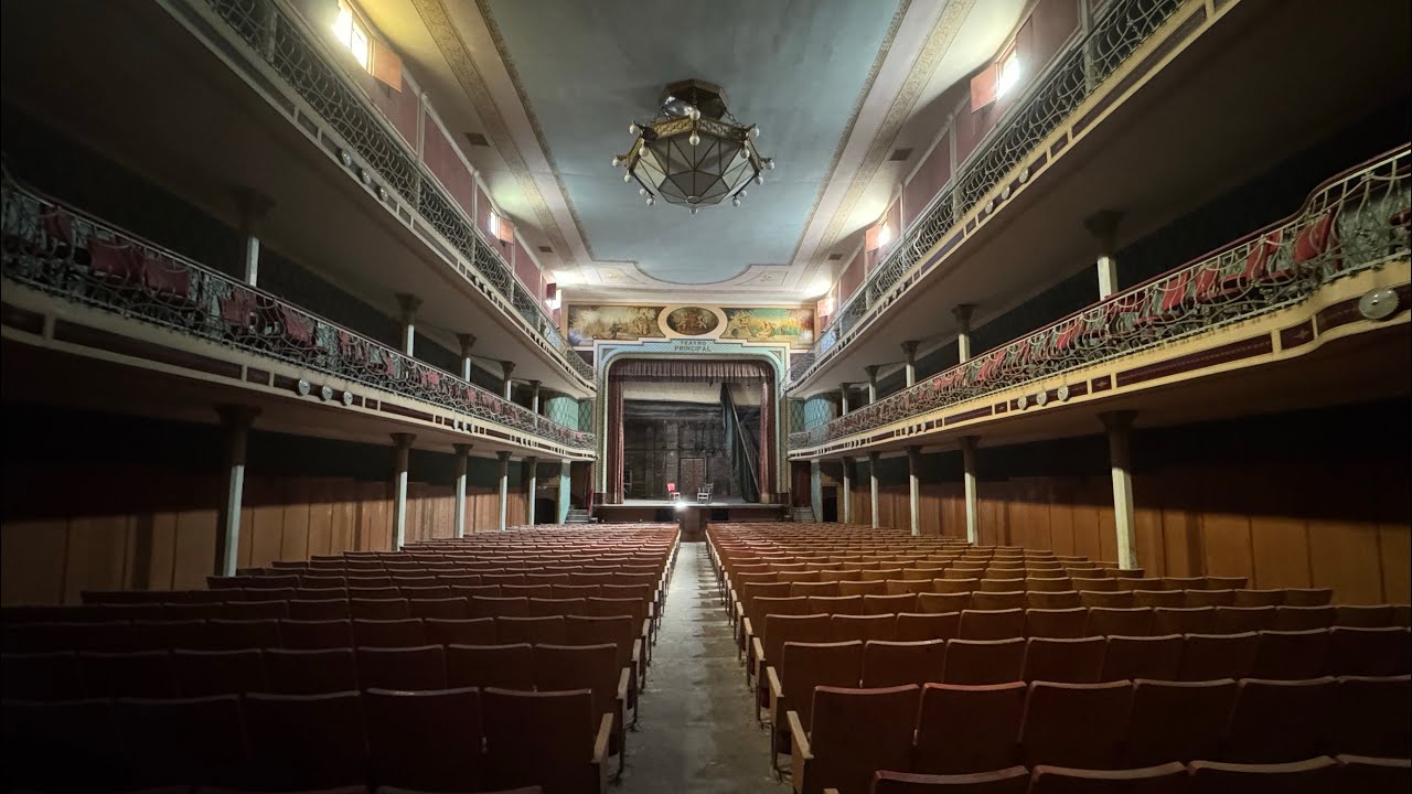 Exploring A 100+ Year Old Theater In Barcelona - Completely Untouched