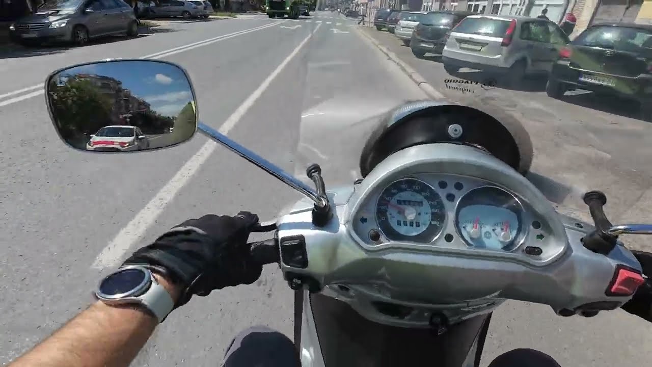 Piaggio Beverly 500 Beginner Rider Part 1