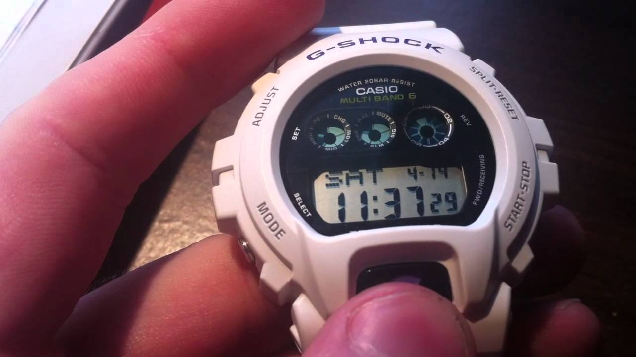 Auto Illumination on the G-Shock Casio GW-6900A-7CR