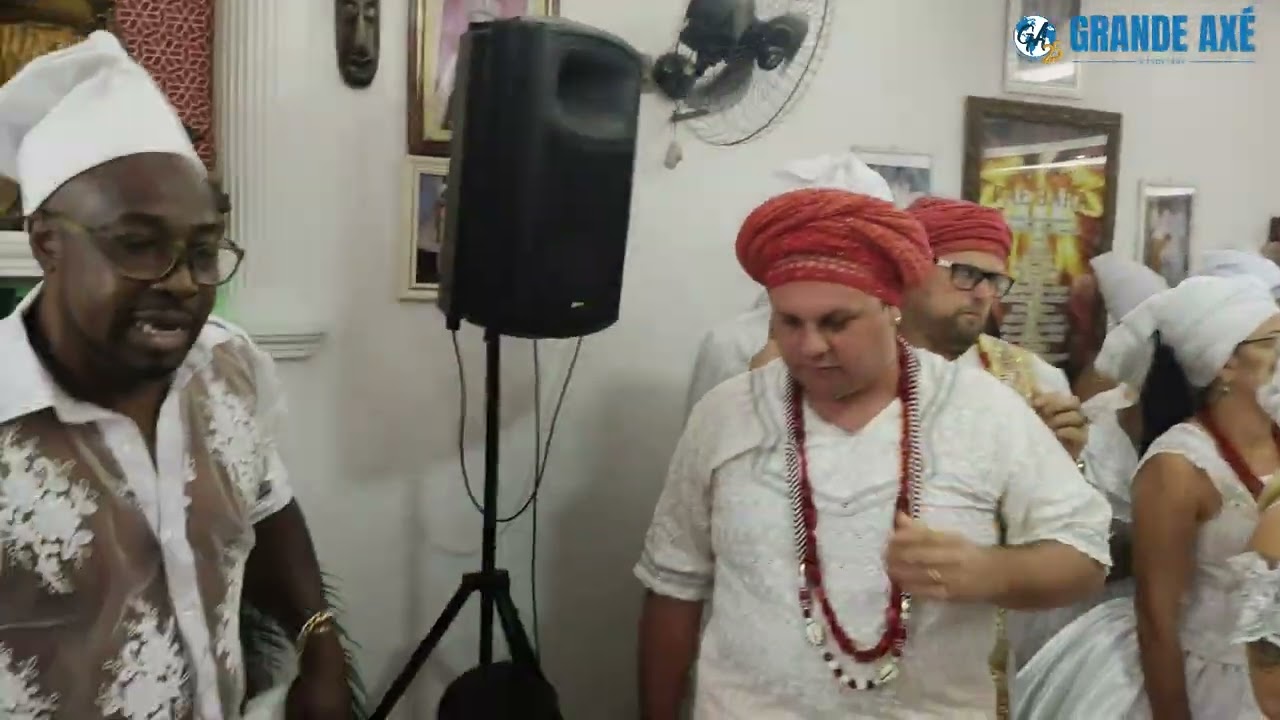 Pai Gelson de Bará Toque em homenagem aos 44 anos de Pai Bará Lanã