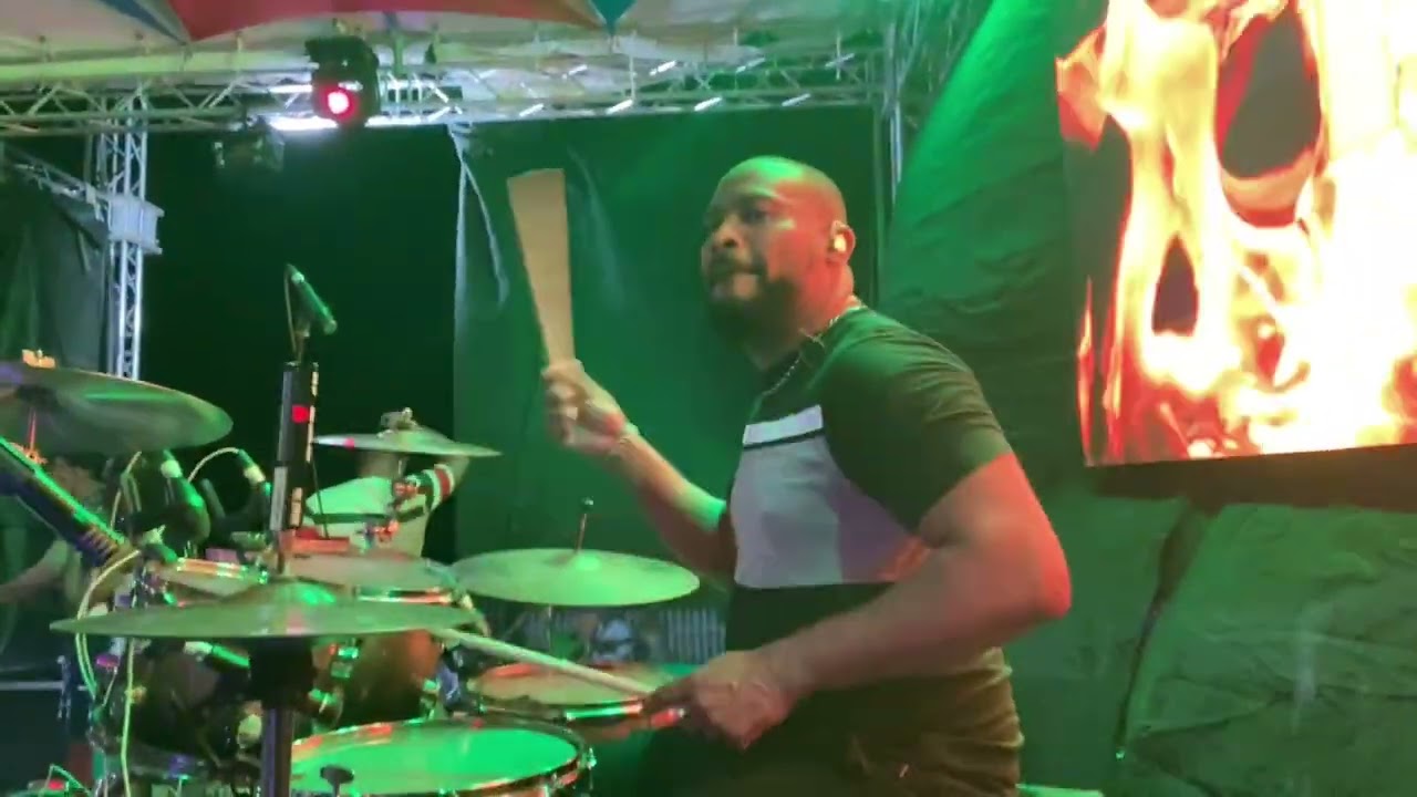 Tropikini Live