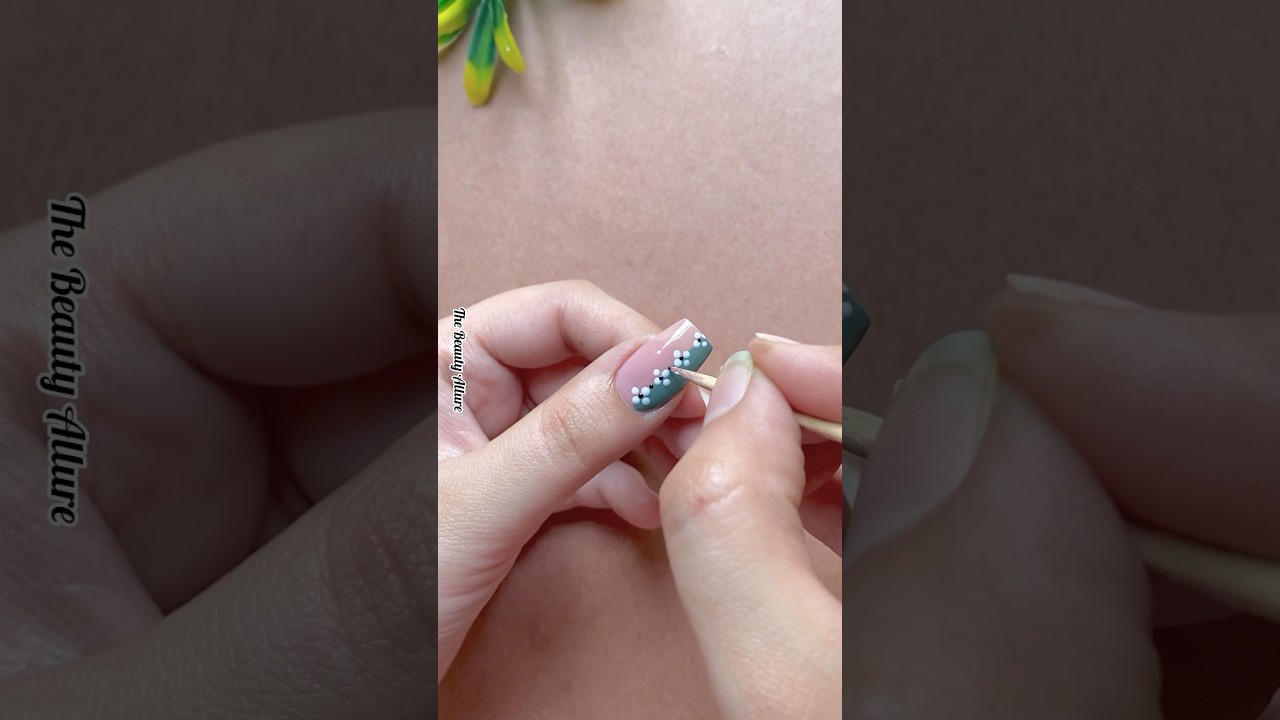 💅💚Easy dot nail art design for beginners #nailart2025 #shorts #shortsvideo
