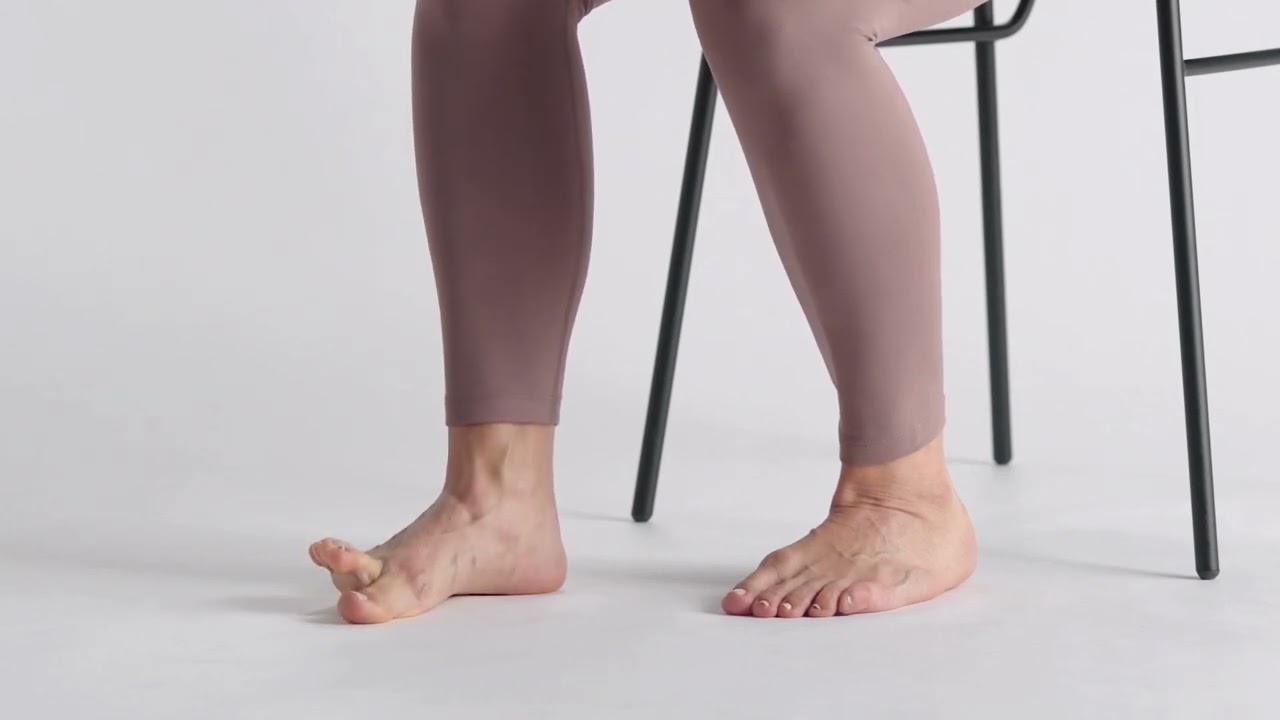 How to Do a Toe Yoga Exercise: A Guide from Physical Therapists