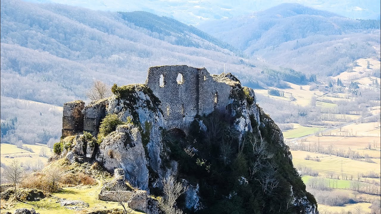 Ch&acirc;teau de Roquefixade, Ruined Cathar Castle & 360&deg; Views of the Pyr&eacute;n&eacute;es Mountains, Ari&egrave;ge, France
