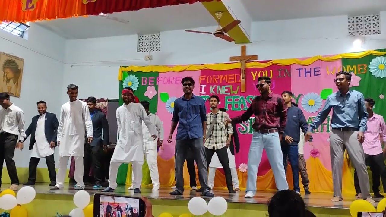 Boy's group dance for ursuline primary teachers education college chandrapura maheshpur pakur//💓