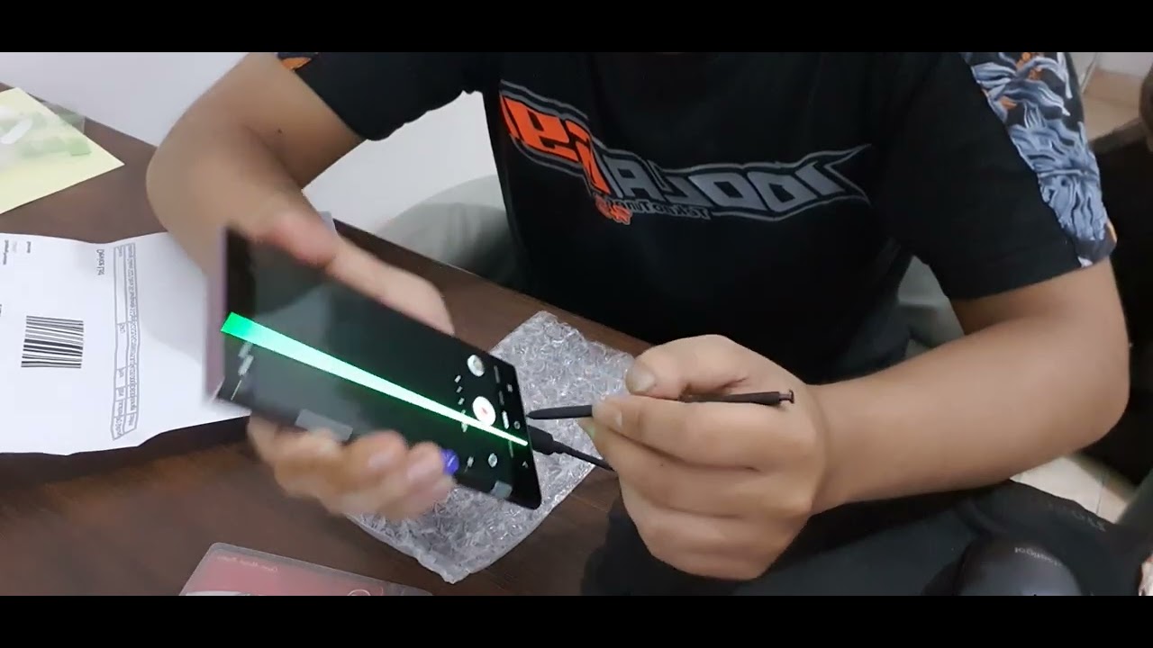 Unboxing LAKU6 - MUHAMMAD RIZKY AL FANTHONY 454080