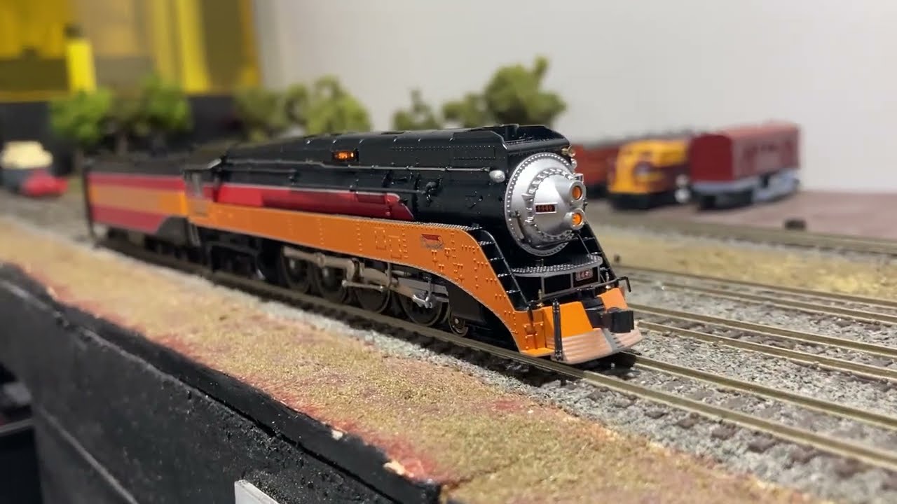 Kato GS-4 #4449 SP Daylight with DCC Sound - ESU 58731 - N Scale