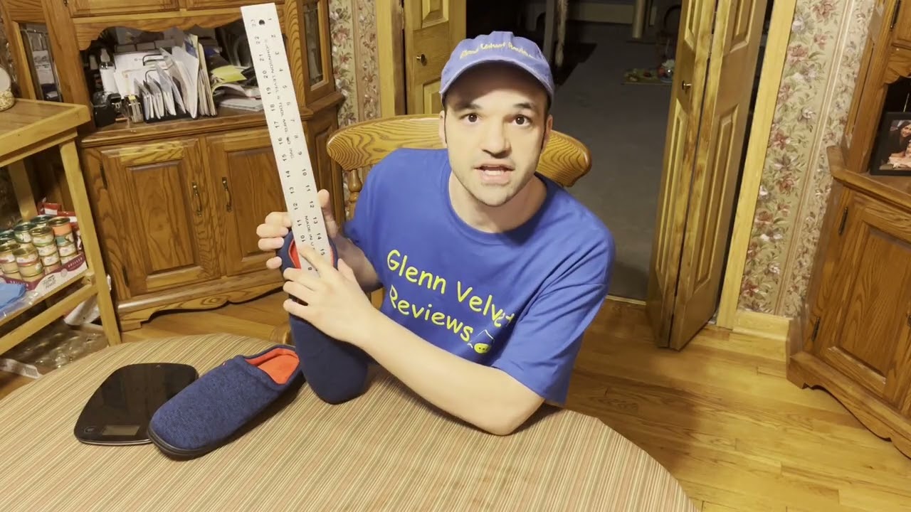 Small Review of COZYAREA Men's Cozy House Slippers Indoor Shoes, Memory Foam Insoles.