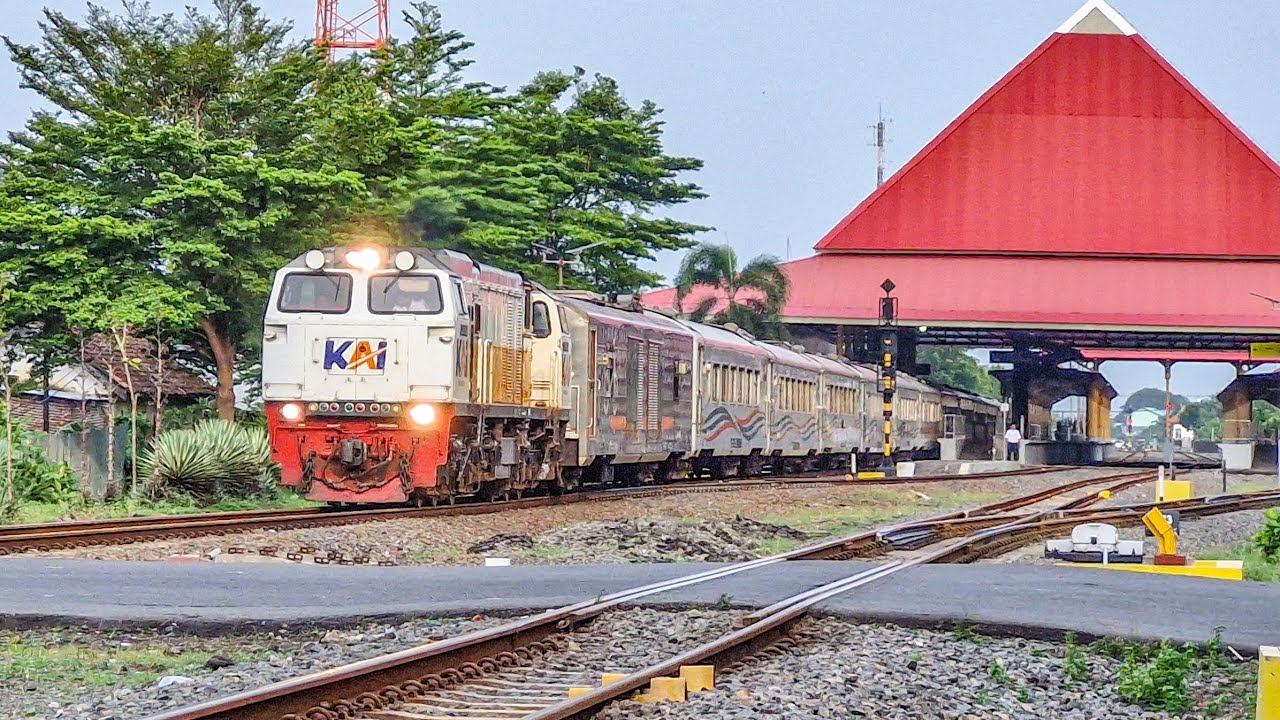 KERETA MENDADAK FULL NGEBUT DI AKHIR GAPEKA 2023!! Peralihan Grafik Perjalanan Kereta Api ke 2025