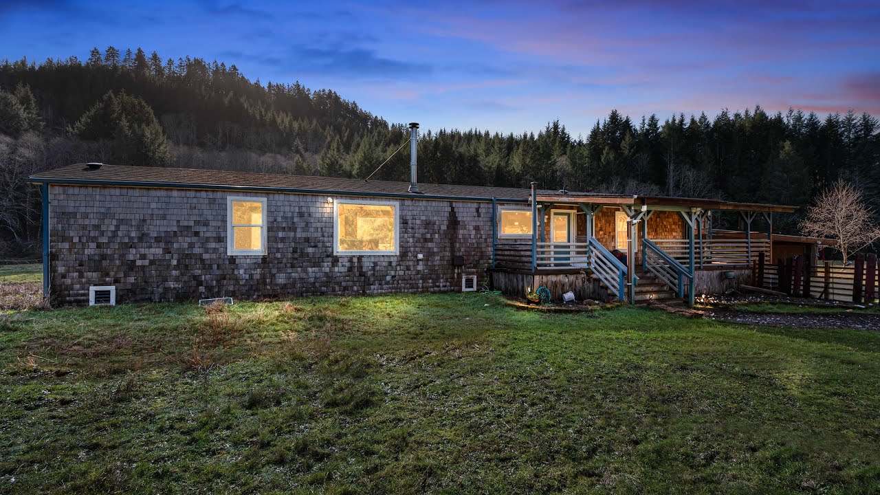 4834 Yachats River Rd, Yachats, OR 97498